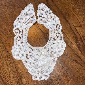 Vtg Battenburg tape lace collar neck bib‎